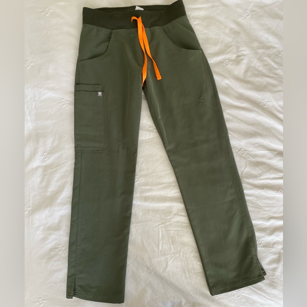 Figs scrub pants